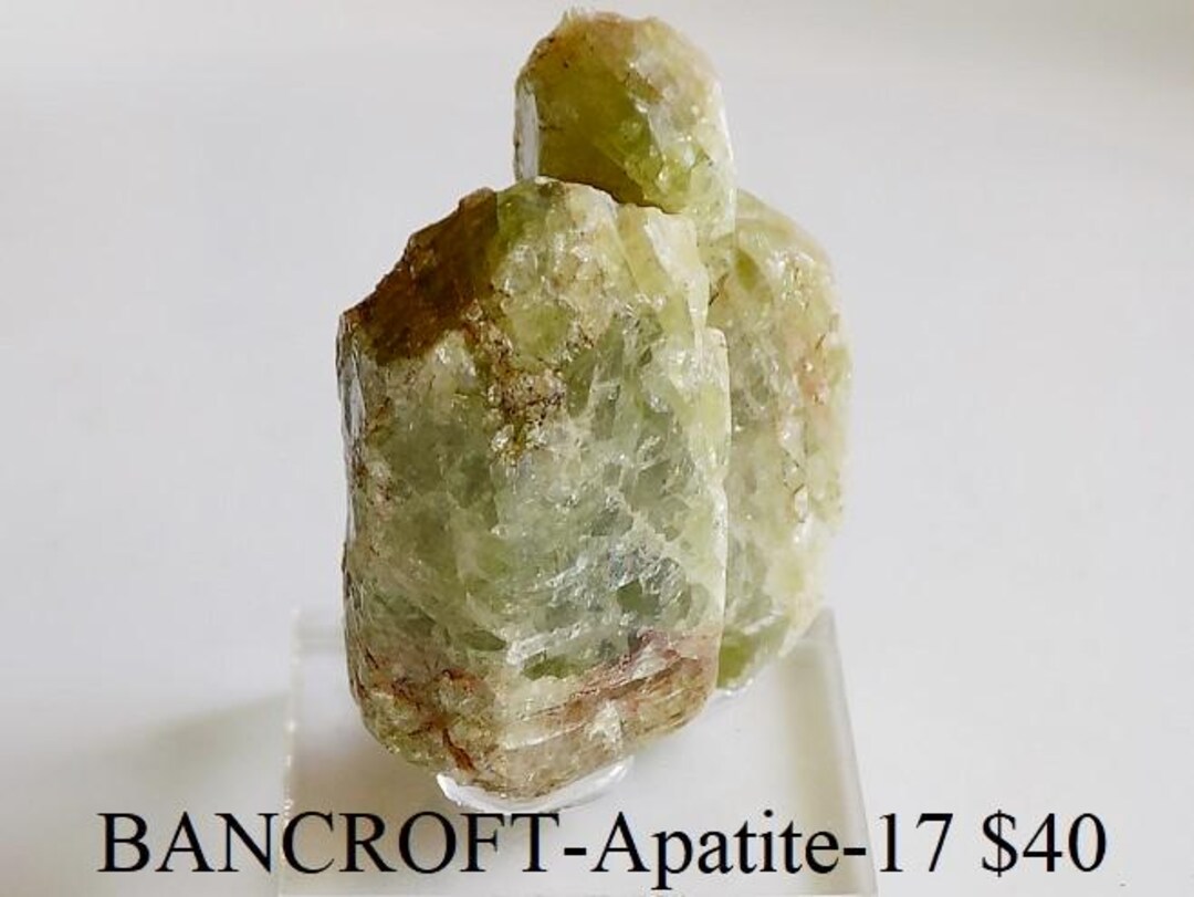 Rocks and Minerals - APATITE From Ontario, Canada (bancroft-apatite-17 ...