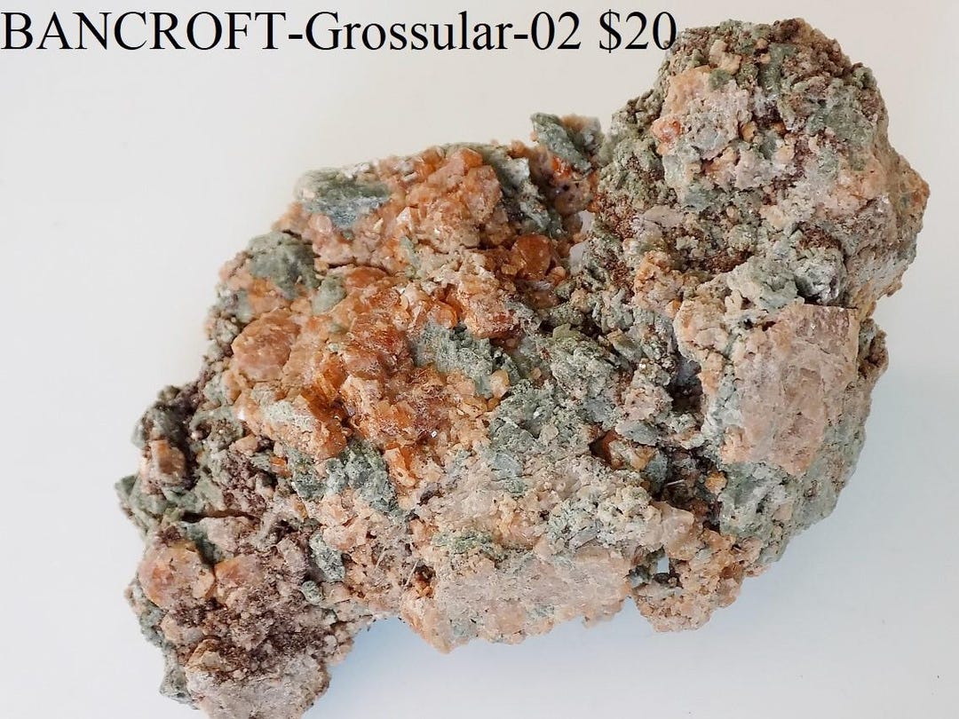 Rocks and Minerals GROSSULAR Garnet From Ontario, Canada bancroft ...