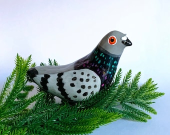 Clip-on pigeon ornament