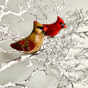 Clip-on cardinal ornaments