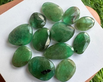 Lote de 12 piezas de corte de rosa esmeralda de Zambia natural. piedra preciosa suelta esmeralda facetada. cabujón esmeralda. Tallas de rosa esmeralda para hacer joyería #52