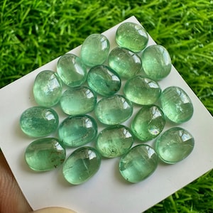 Natural mint green kyanite Cabochon gemstone for Jewelry making 10pcs lot- size 8x12mm - mint kyanite cabochon lot, emerald green kyanite