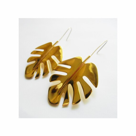 monstera leaf earrings zara