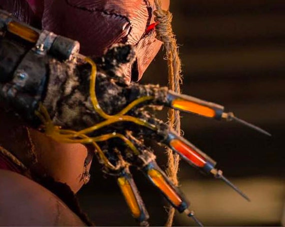 scarecrow fear toxin glove