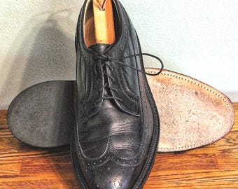 1960&#39;s Black Wingtip Oxford Vintage Men&#39;s Shoes by JOHNSON & MURPHY with Brand New Heel Caps, Made in U.S.A., 10-1/2 C