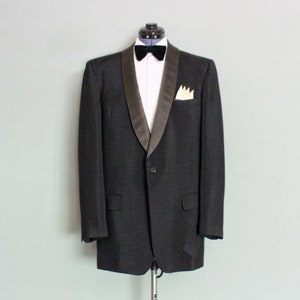 1950&#39;s-60&#39;s Black Wool Vintage Men&#39;s Dinner Jacket with Satin Shawl Lapels, Comes with Shirt, Bow Tie, Vest and Cuff Links, Made in USA, 42