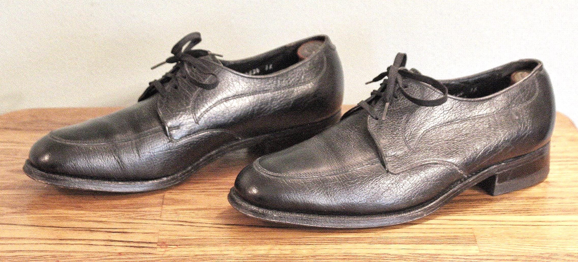 Vintage Florsheim Blucher Oxford Shoes: 1960s Black Pebble 