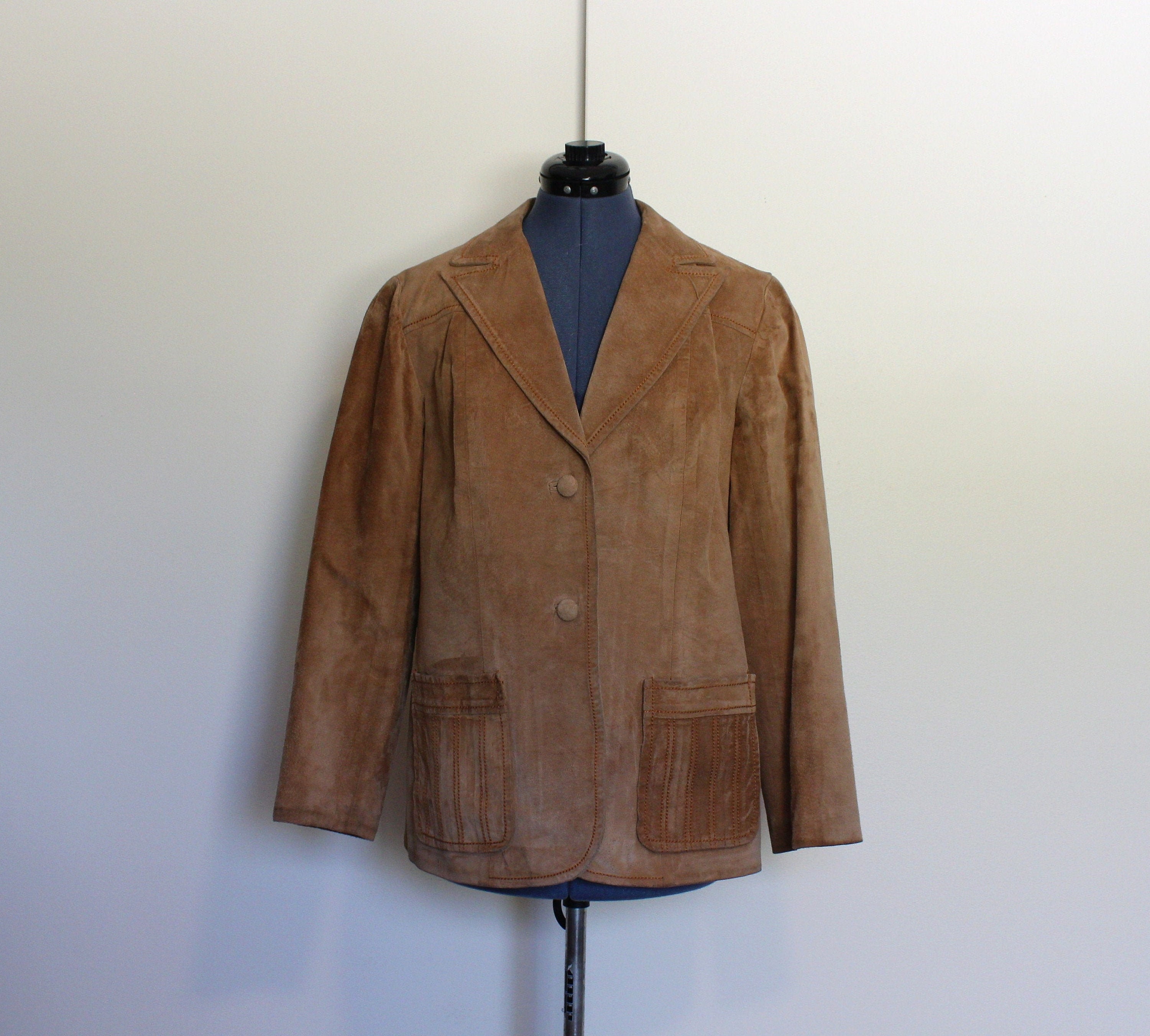 1960s Coats and Jackets Vintage 1960s Genuine Leather Palena Knitwear Womens Suede Jacket Sport Coat, Size 8 $84.00 AT vintagedancer.com