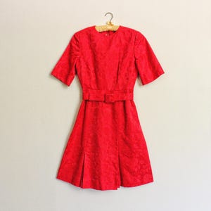 1960&#39;s Red Jacquard Vintage A-Line Dress with Short Sleeves, Belt, Rear Metal Zipper, Unbranded, Size 4