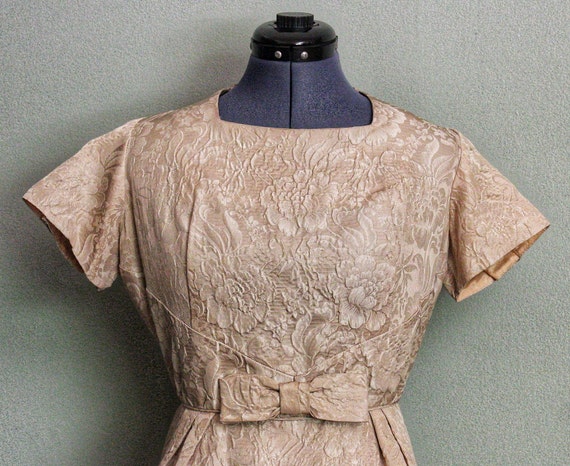 1950's-60's Beige Floral Jacquard Vintage Women's… - image 2