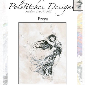 Puede incluir: Patrón de punto de cruz en blanco y negro de una mujer con el pelo suelto y un diseño floral. El patrón se titula "Freya" y se muestra en tela Polstitches Pearl Lugana. El tamaño del diseño es de 10,07 pulgadas por 13,85 pulgadas.