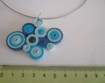 Blue quilling tones necklace