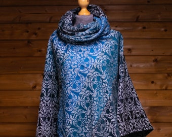 Damask Skulls Blue Cotton Poncho