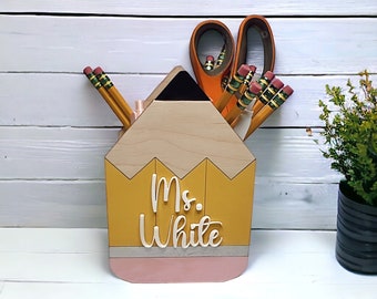 Teacher Wooden Pencil- Teacher Appreciation Gift- Pencil Shape Pencil Holder- Personalized Teacher- Desk Caddy