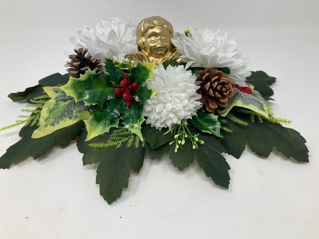 Christmas Cemetery Decoration, Cemetery Arrangement, Memorial Flowers