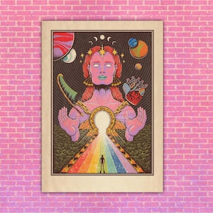 Puede incluir: Una impresión artística de estilo vintage que presenta una figura celestial con cabello rojo, rodeada de planetas y lunas. Un camino de arcoíris conduce a una figura en la parte inferior. La obra de arte tiene un tema místico con colores vibrantes y detalles intrincados.
