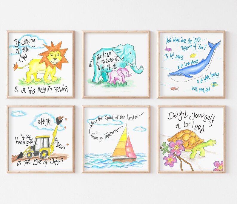 Puede incluir: Seis impresiones enmarcadas con ilustraciones coloridas y citas inspiradoras. Las impresiones presentan un le&oacute;n, un elefante, una ballena, una excavadora, un velero y una tortuga.