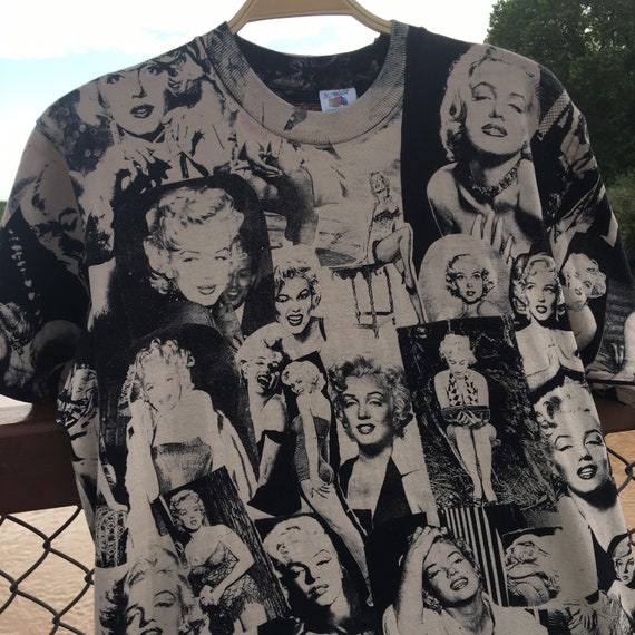 【新品】Ameri VINTAGE MARILYN MONROE スウェット 新品】Ameri VINTAGE MARILYN MONROE スウェット トップス