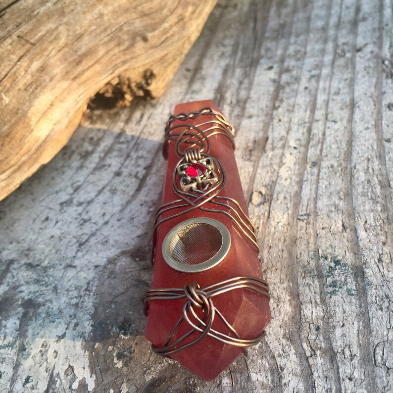 Custom Smoking Pipe Quartz Crystal Pipe Strawberry Quartz Crystal Pipe