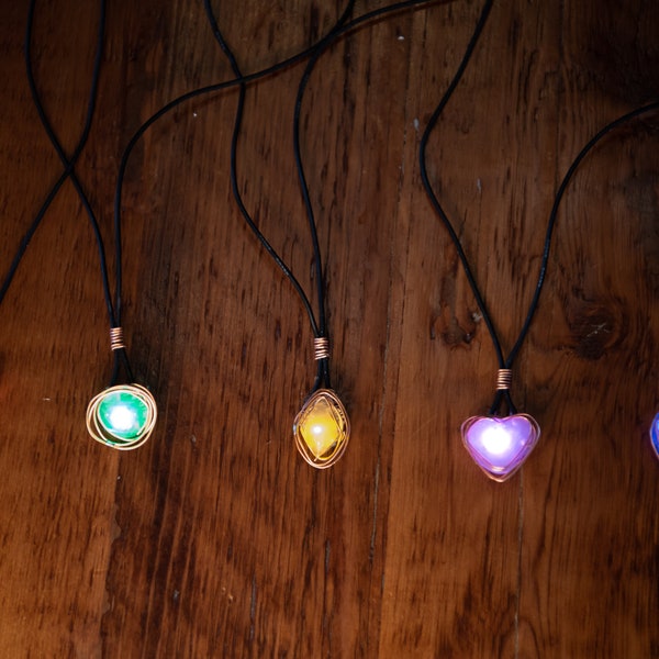 LED Light-up Pendant Necklace with rechargeable battery