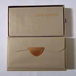 pre-owned LOUIS VUITTON MALLETIER A PARIS sticker small gift card envelope