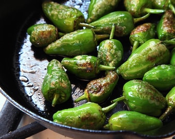 SALE 50 Seeds Pimientos de PADRON Popular Spanish tapas Pepper Paprika Mild Hot PADRÓN Chilli Seeds Padron Chilli Samen Semi Graines
