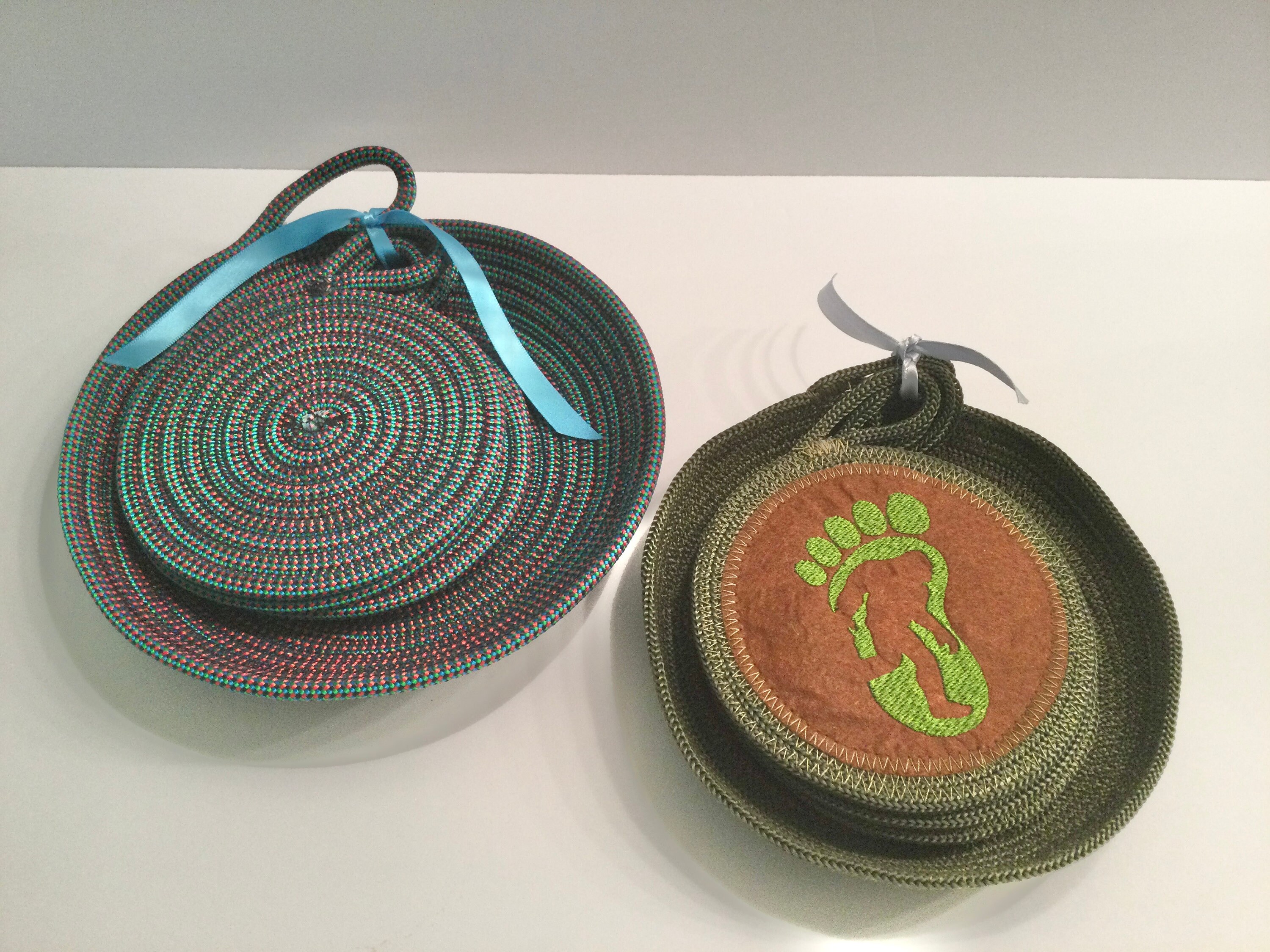 Braided Rope Coaster Set With Holder, Custom Cork Backed Coasters - Etsy