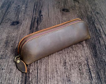 Leather pencil case, leather pen holder, leather pencil pouch, brown pen pouch, vintage pencil case, pen and pencil case, best pencil case