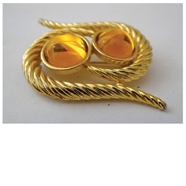 Vintage Orena brooch, 1960s, Vintage gold plated brooch, Gift for her, Made in France, Chic vintage French jewelry.