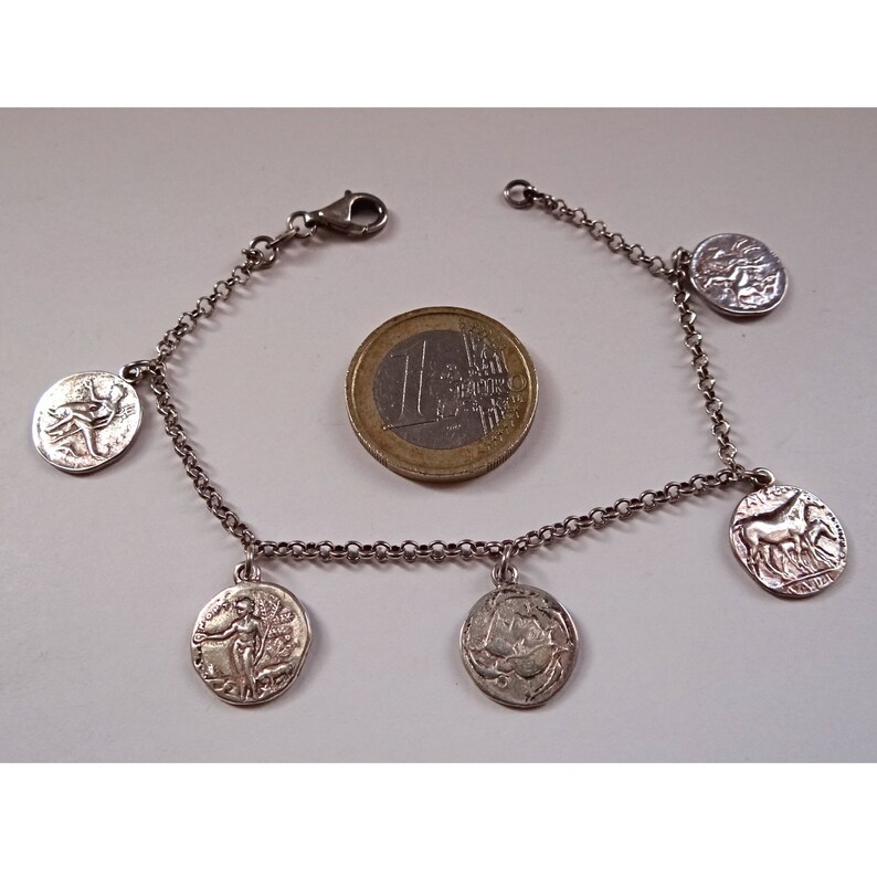 70s BRACELET TO BRELOQUES IN ARGENT Collectible. Gift for it Bracelet Ancient Medals