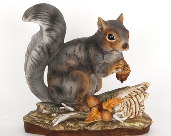 Mexico NO BOX Homco Squirrel in Hollow Log