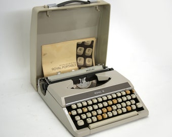 Vintage royal typewriter | Etsy