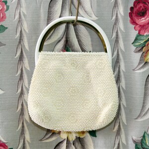 Cartera o bolso vintage de cuentas de cordel con asas dobles de metacrilato