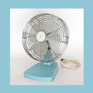 Vintage Superior Aqua Blue Metal Electric Table Fan 1960&#39;s Works!