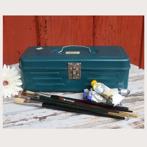 Vintage Union Steel Model No 2011 Tool/Utility Box Blue Green Metal