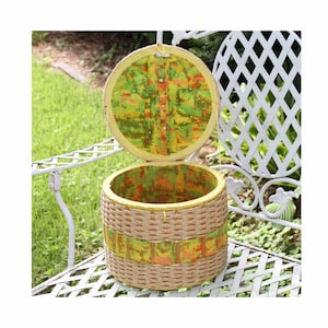 Retro Round Wicker and Fabric Sewing Storage Box 1970&#39;s