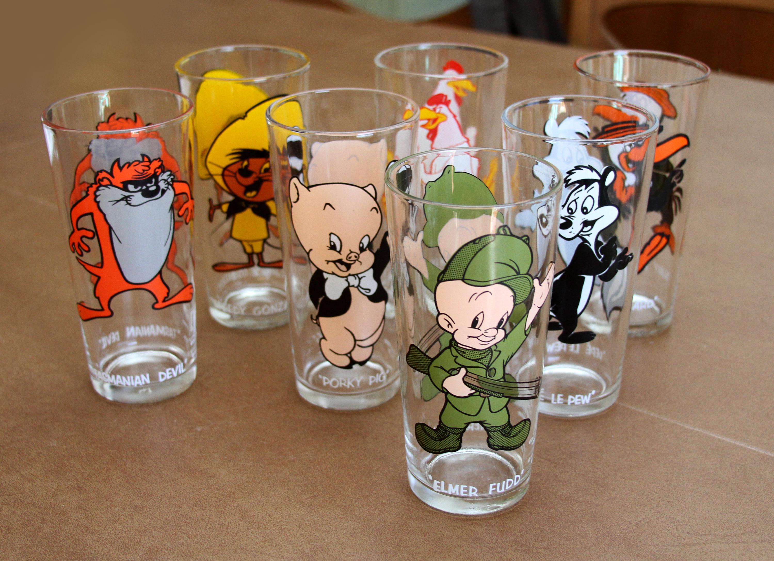 Vintage 1973 Looney Tunes Pepsi Collector Series Cartoon Glasses