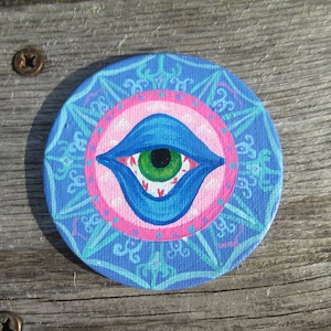 Trippy Eye Magnet Painting