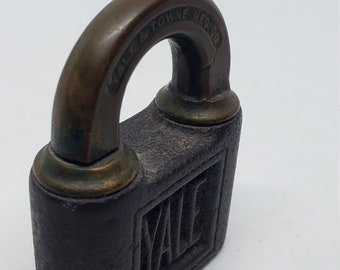 Antique Yale & Towne Padlock ST. Catharines Ontario No Key Circa