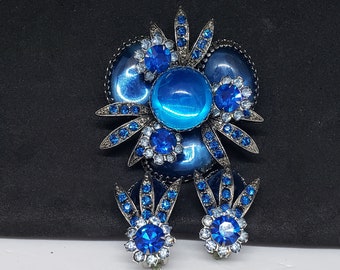 NEW REDUCED PRICE! DeLizza and Elster Royal Blue Elegance in this Brooch and Earrings Set Unique and Beautiful!