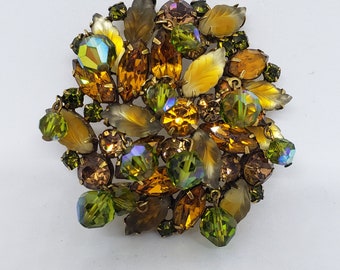 and Glass Bead Floral Corsage Brooch Aurora Borealis and Amber Austrian Crystal Faux Pearl 1940s Kramer Pale Yellow Enamel