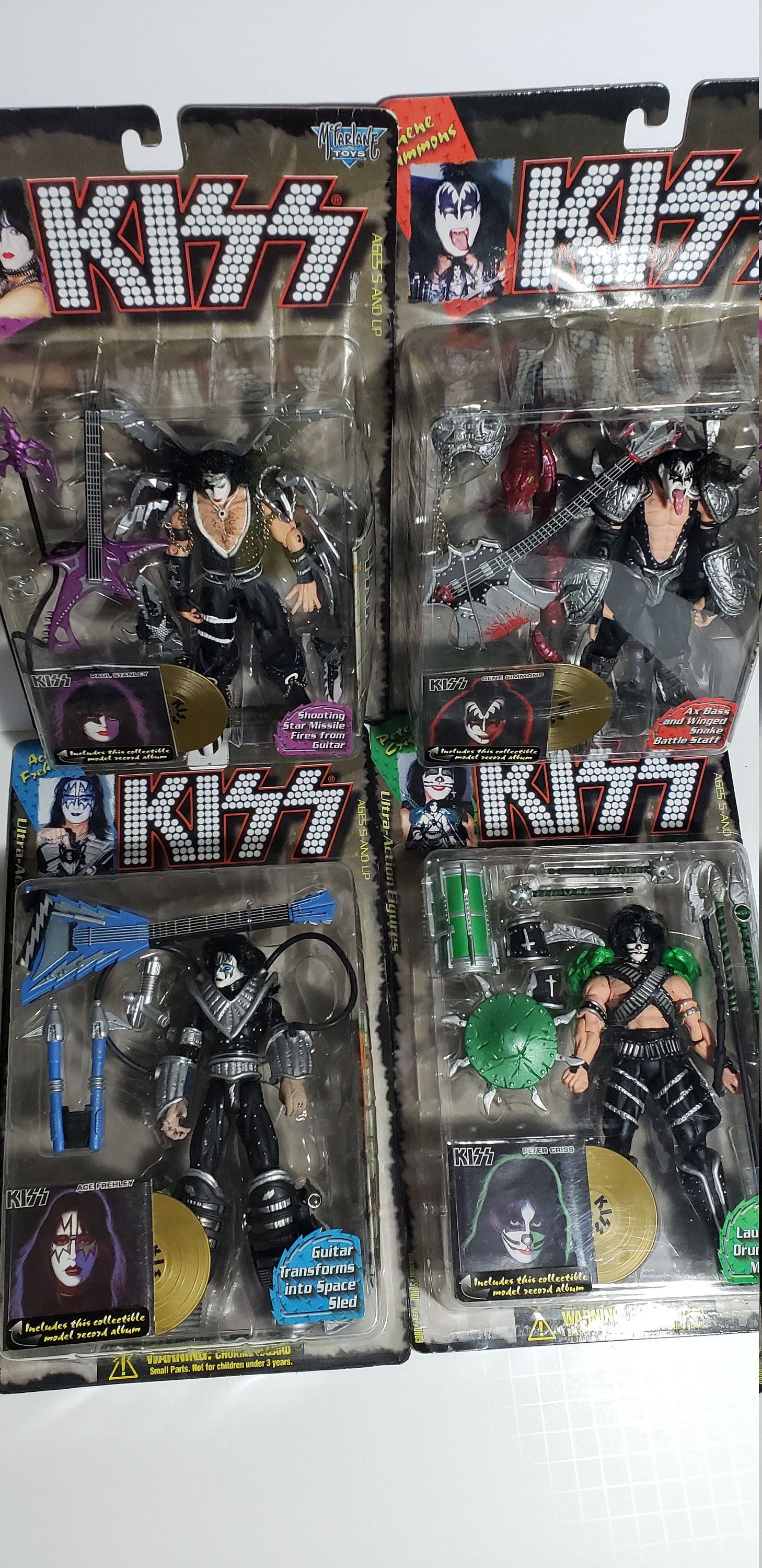 KISS フィギュア 3PSセット 1997年製 新品 Bundled Lot 3 KISS Action Figures 1997 | eBay