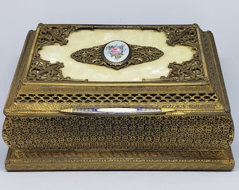 Large Vintage 50s Metal Filigree Dresser Box/Jewelry Box/Trinket Box Uniquely Beautiful