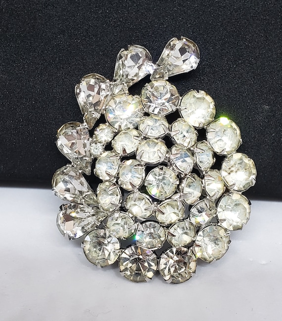 Signed WEISS Old Hollywood Big Rhinestone Brooch … - image 3