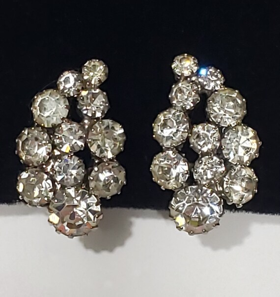 50's Signed WEISS Clip-On Earrings Paisley Design