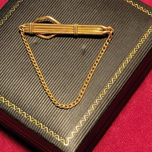 Vintage &quot;SIMMONS&quot; Tie Bar with Chain