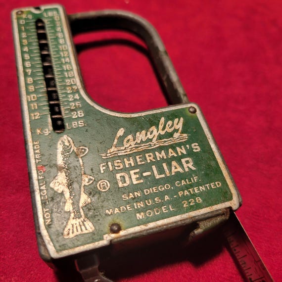 Vintage Zebco Fisherman's De-Liar Model 208 Tape Measure Vintage Zebco Fisherman's De-Liar Model 208 Tape Measure
