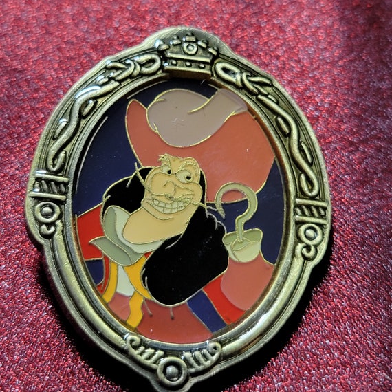 2000 Rare 4 Pc Set Of Disney Villain Pins Gem 2000 Rare 4 Pc Set Of Disney Villain Pins Gem