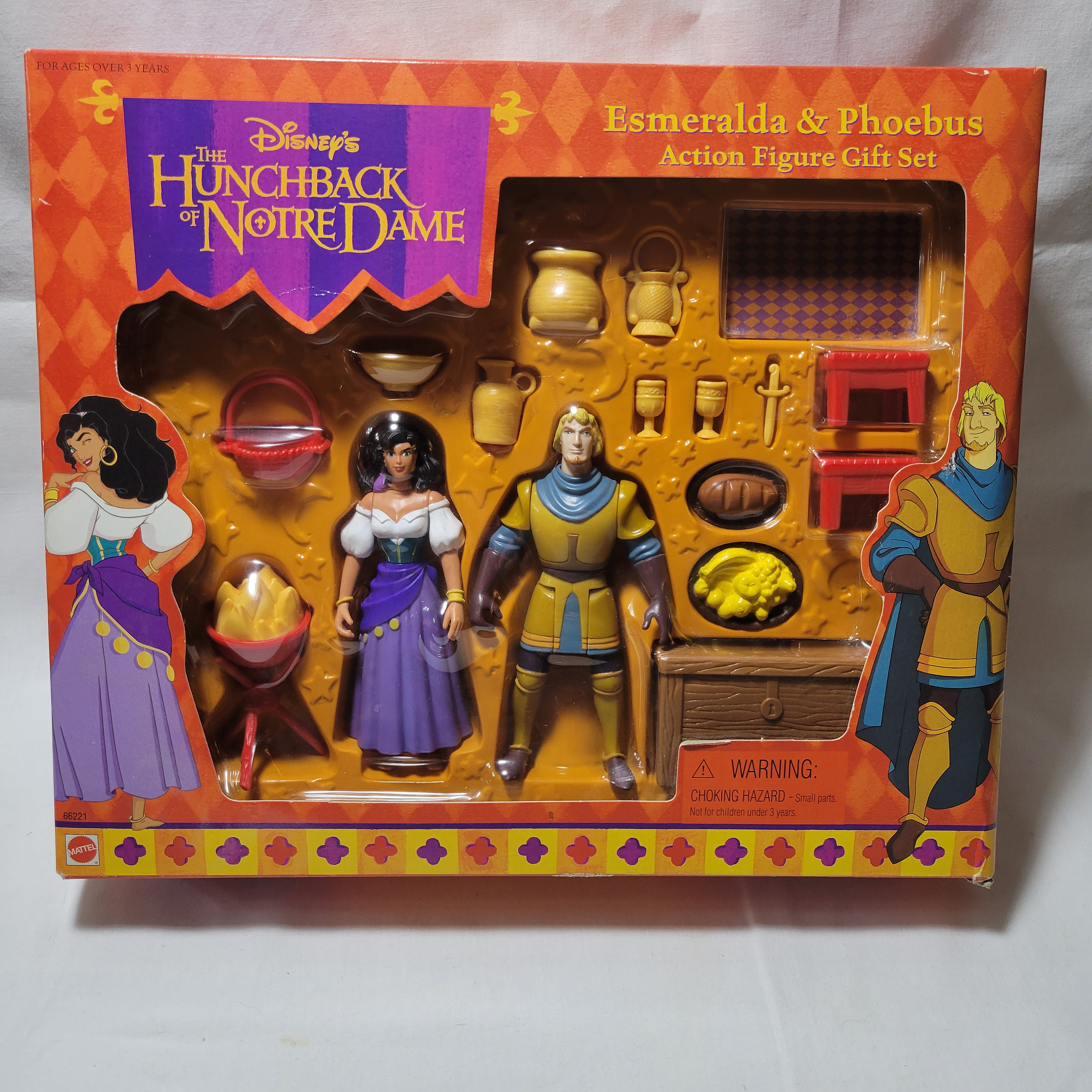 MINT 1996 Esmeralda and Phoebus Action Figure Gift Set Disney's