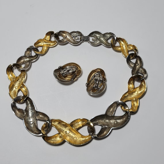 80s "GIVENCHY" Signed Big-Bold Statement Necklace… - image 6